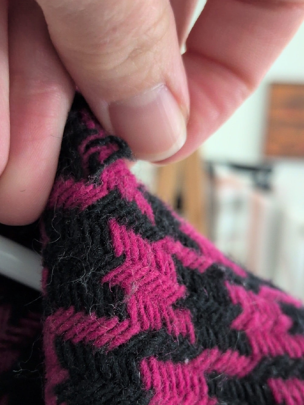 Women's Houndstooth Long Coat in Magenta and Black - Express Circa 2008- XS - Picture 7 of 9